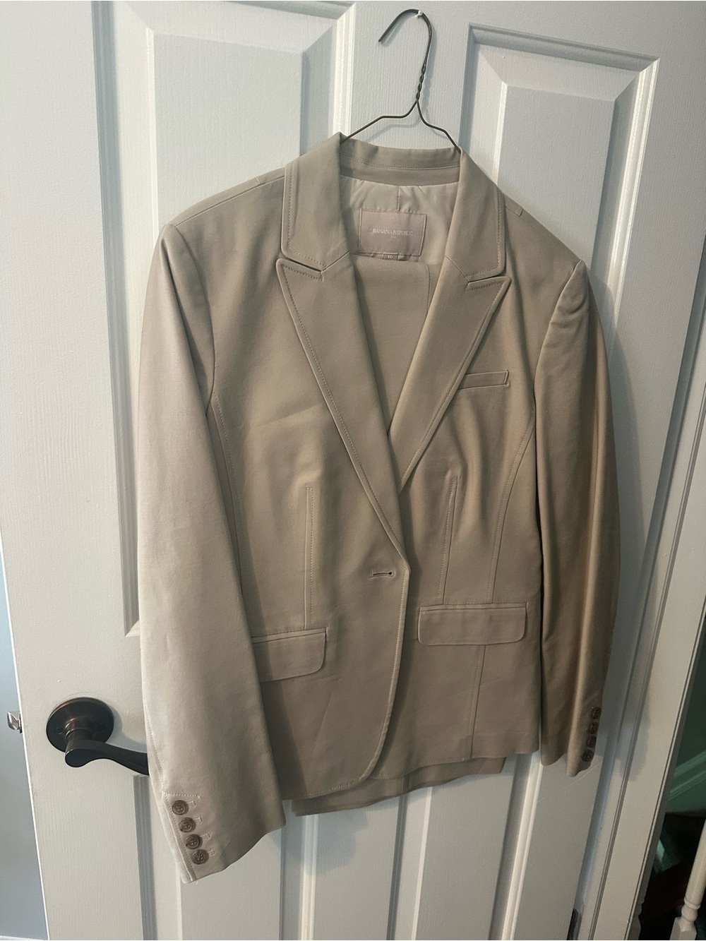 Banana Republic Women’s Taupe Suit Jacket and matching pants